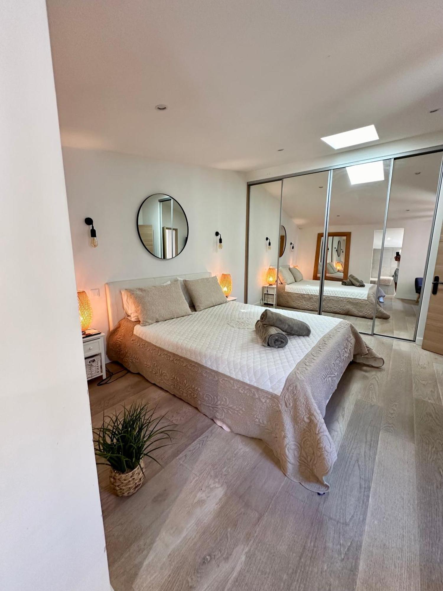 Gorgeous Brand New 2 Bedrooms アンティーブ エクステリア 写真